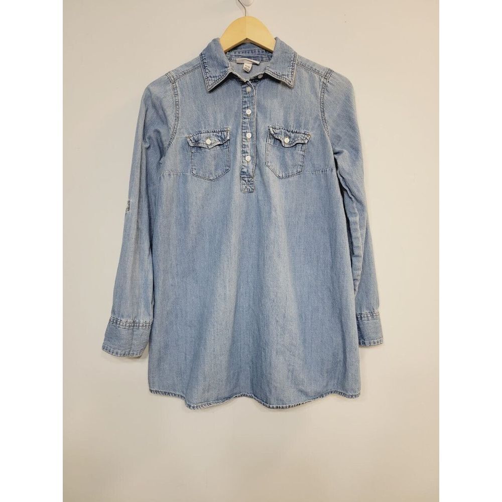 Liz Lange Maternity Size XS Denim Button-up Cotton denim